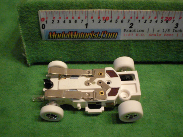 Bottom view of Auto World iWheels Flame-Thrower