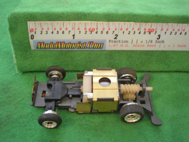 Top view of Lionel Power Passers A HO Slotless Car Chassis