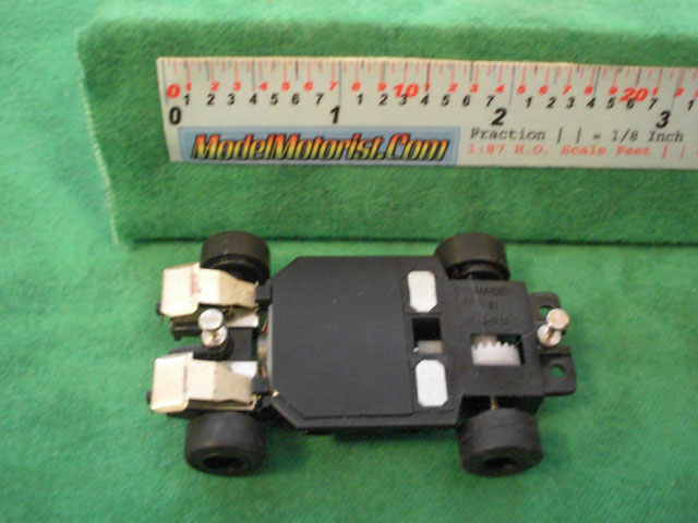 Bottom view of Artin Wall Climber HO Scale Slot Car Chassis