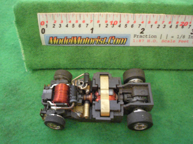 Top view of Aurora Ultra 5 A HO Slotless Car Chassis