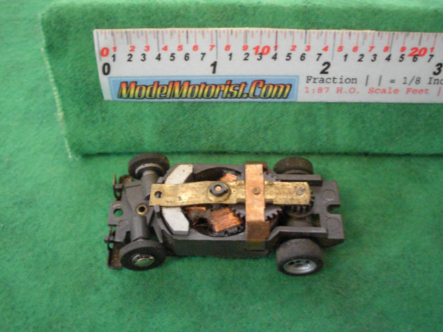Top view of Aurora XLerators Diode 4 HO Slotless Car Chassis