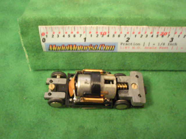 Top view of Rasant HO Slot Car Chassis