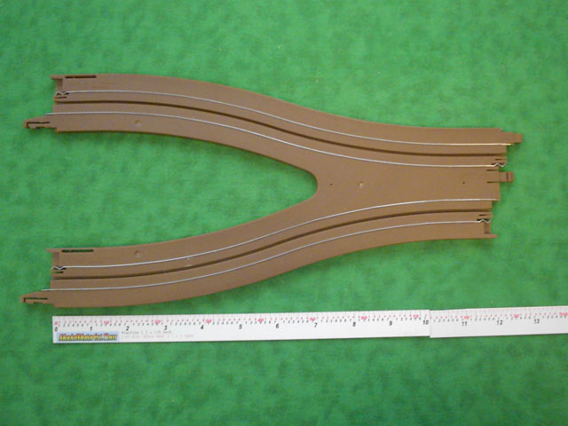 ModelMotorist: Identifications: Marchon HO Scale Slot Car Track Sections